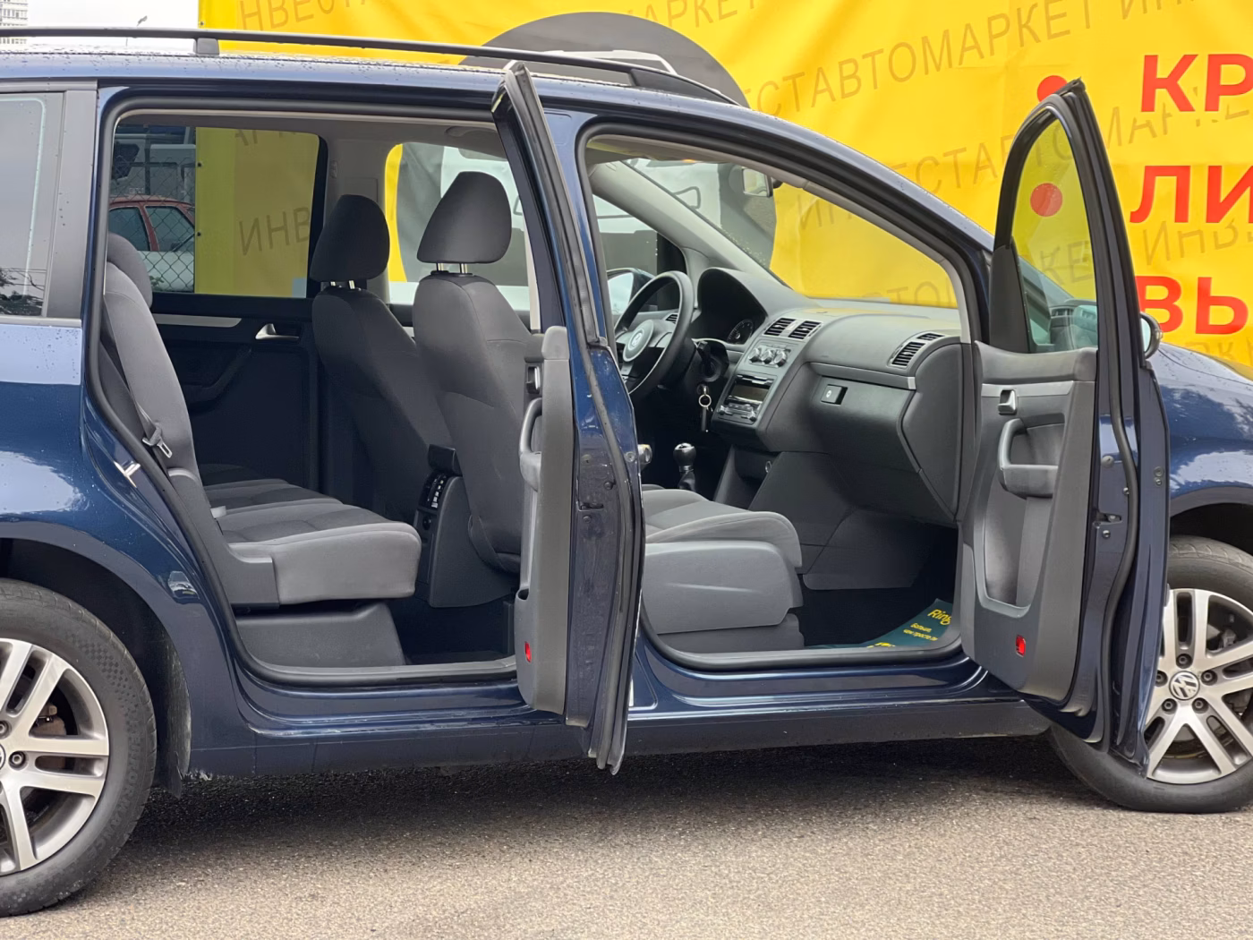 Volkswagen Touran фото 21