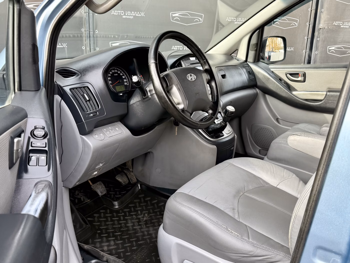 Hyundai H-1(Starex) фото 18