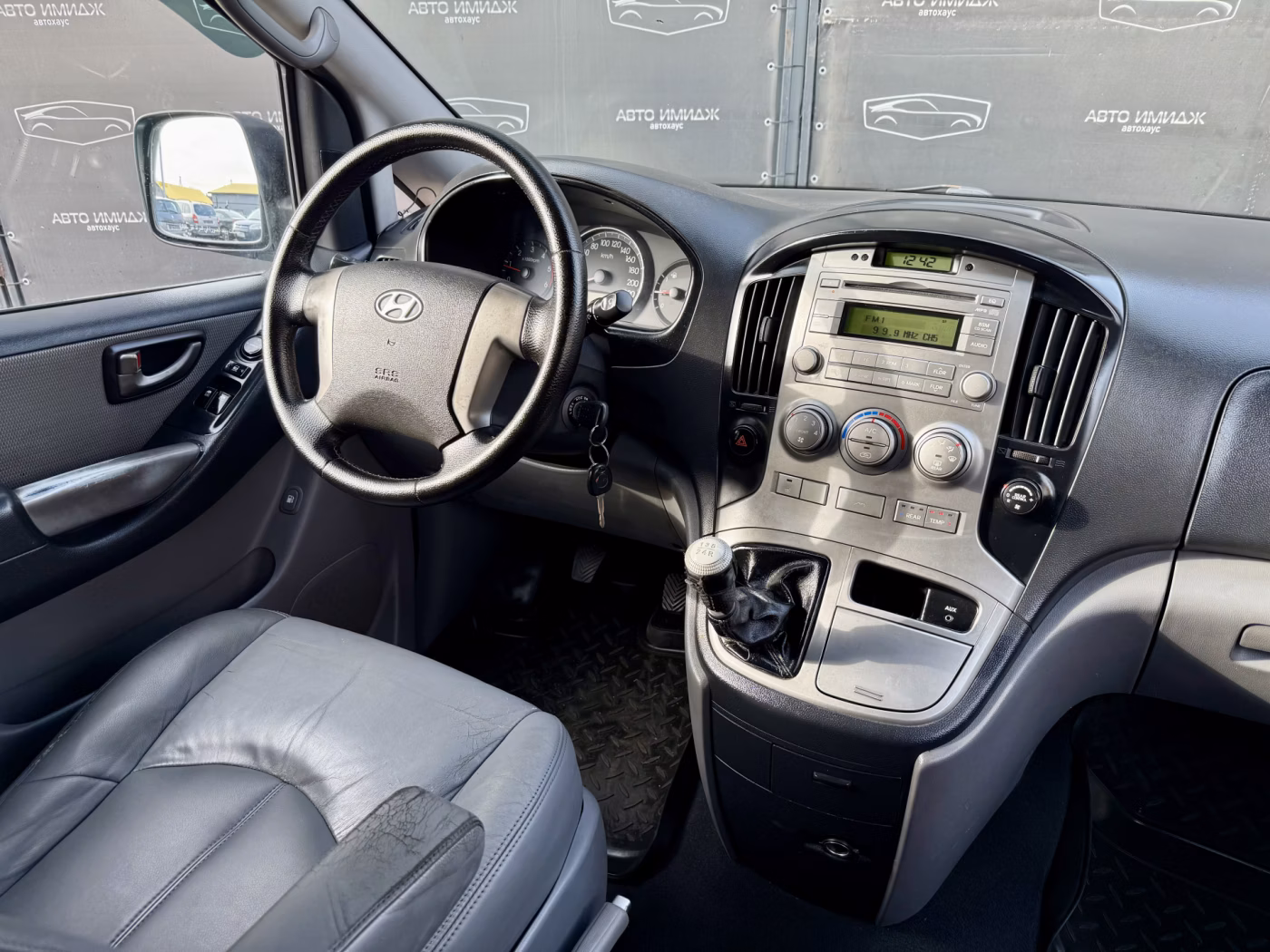 Hyundai H-1(Starex) фото 12