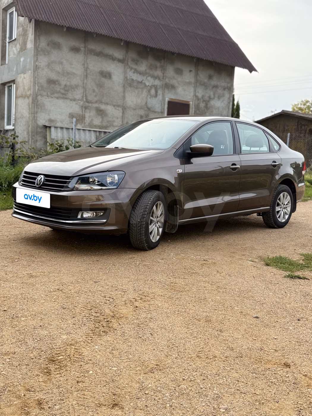Volkswagen Polo Sedan фото 2