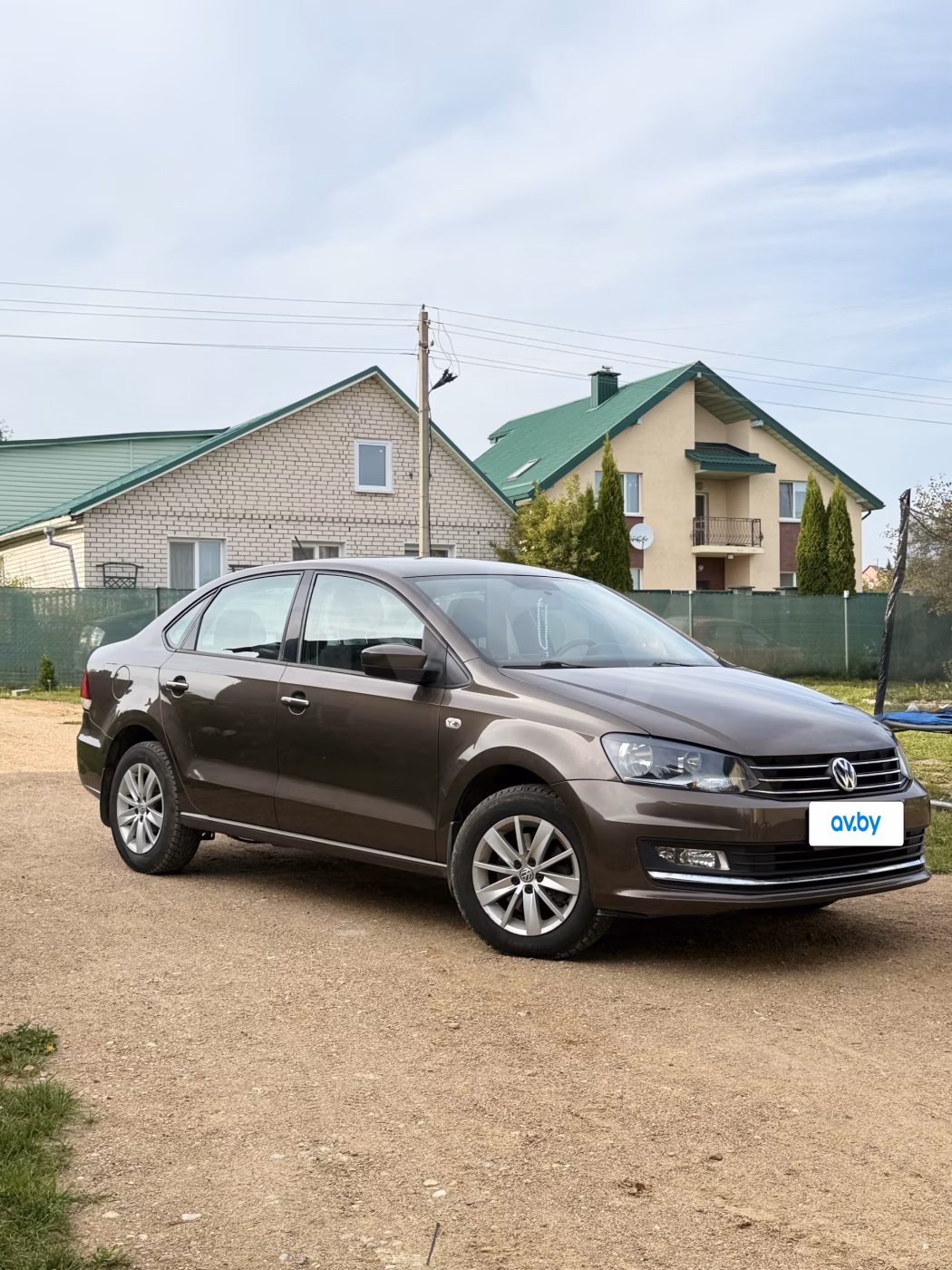 Volkswagen Polo Sedan фото 3