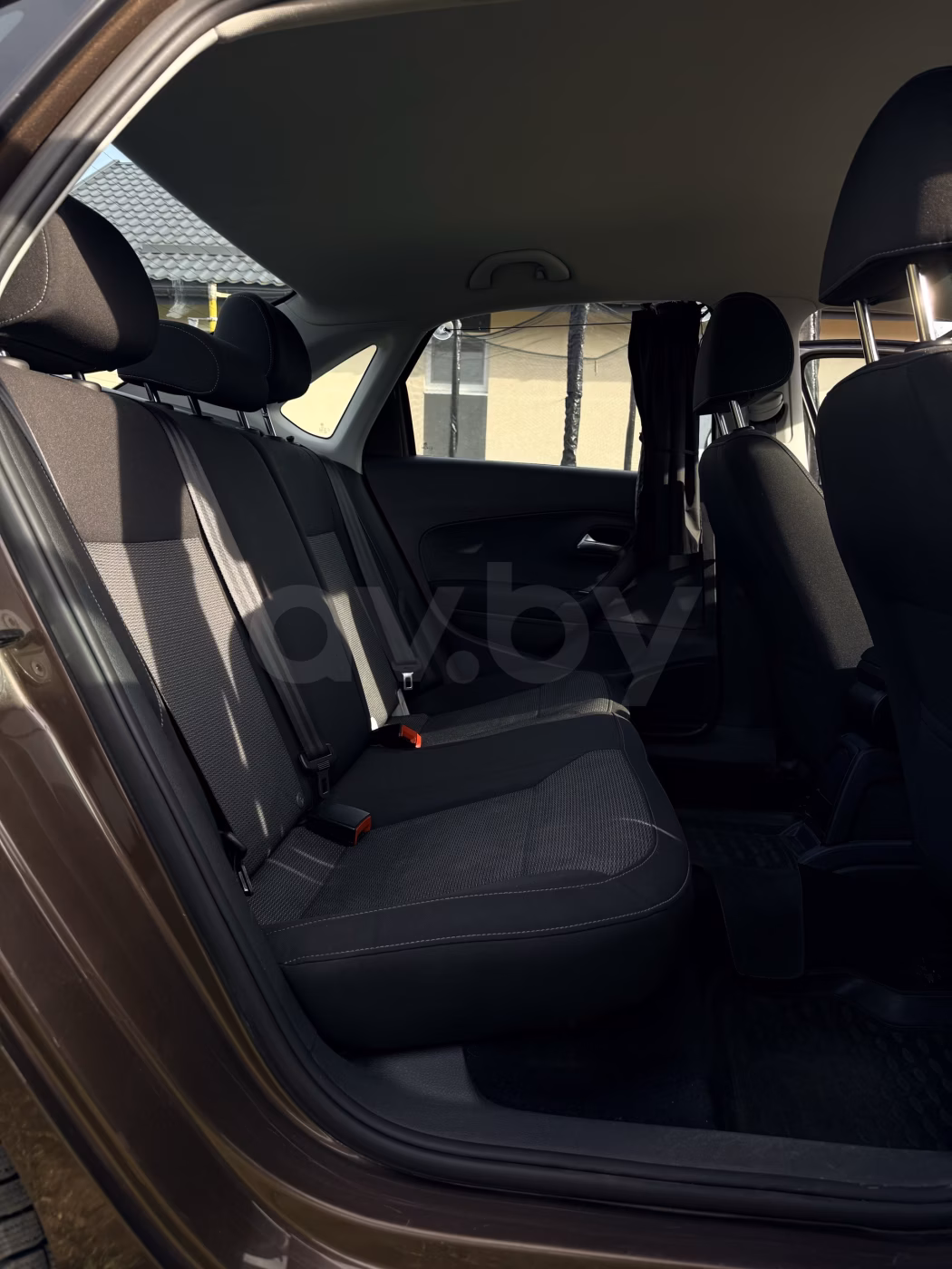 Volkswagen Polo Sedan фото 13