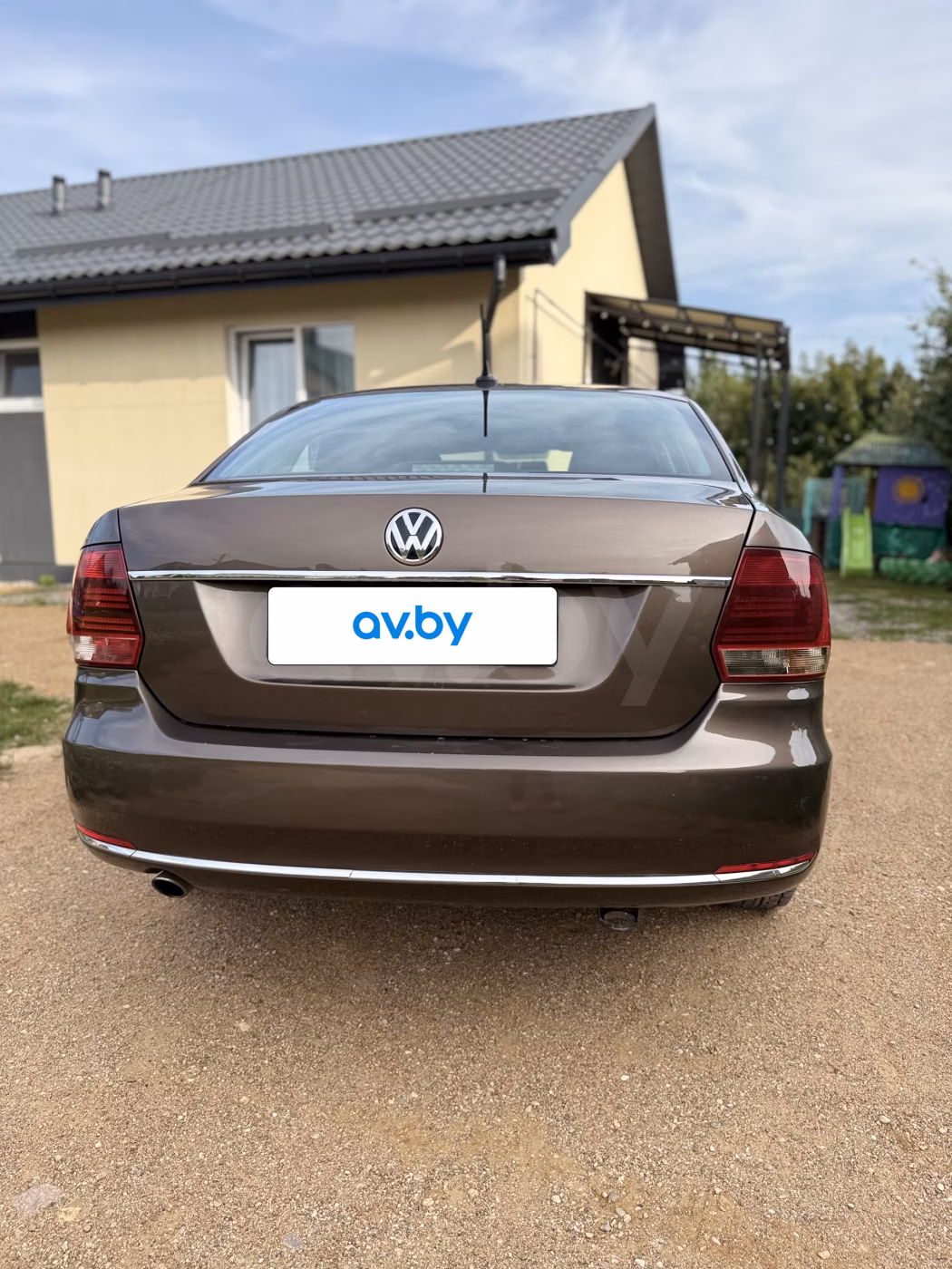 Volkswagen Polo Sedan фото 7