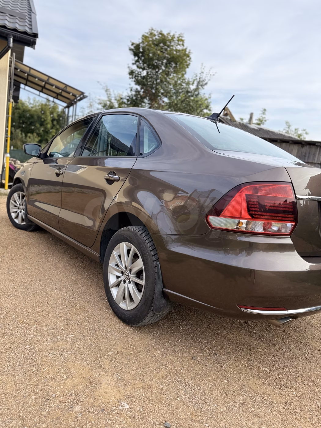Volkswagen Polo Sedan фото 5