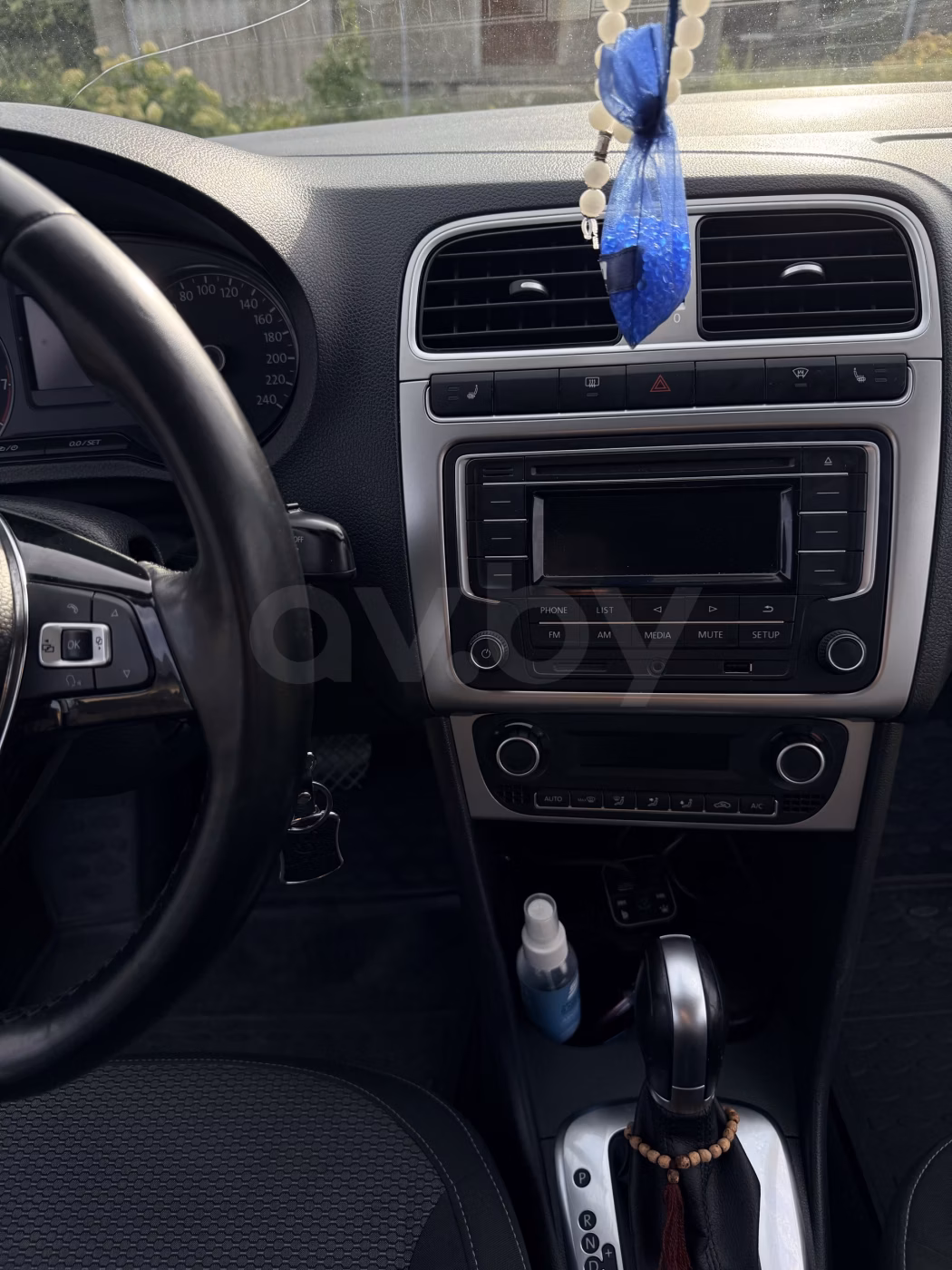 Volkswagen Polo Sedan фото 11