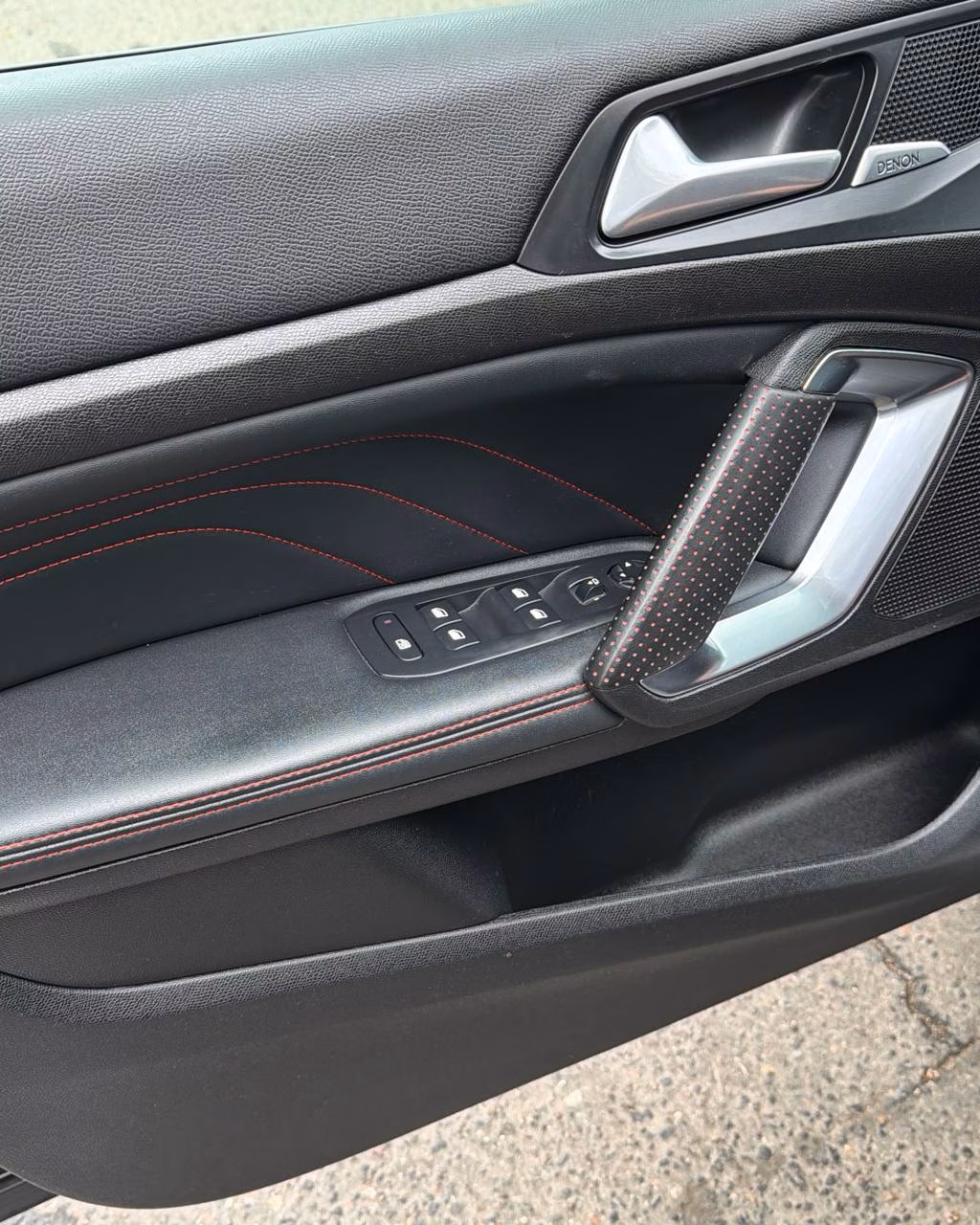 Peugeot 308 фото 9