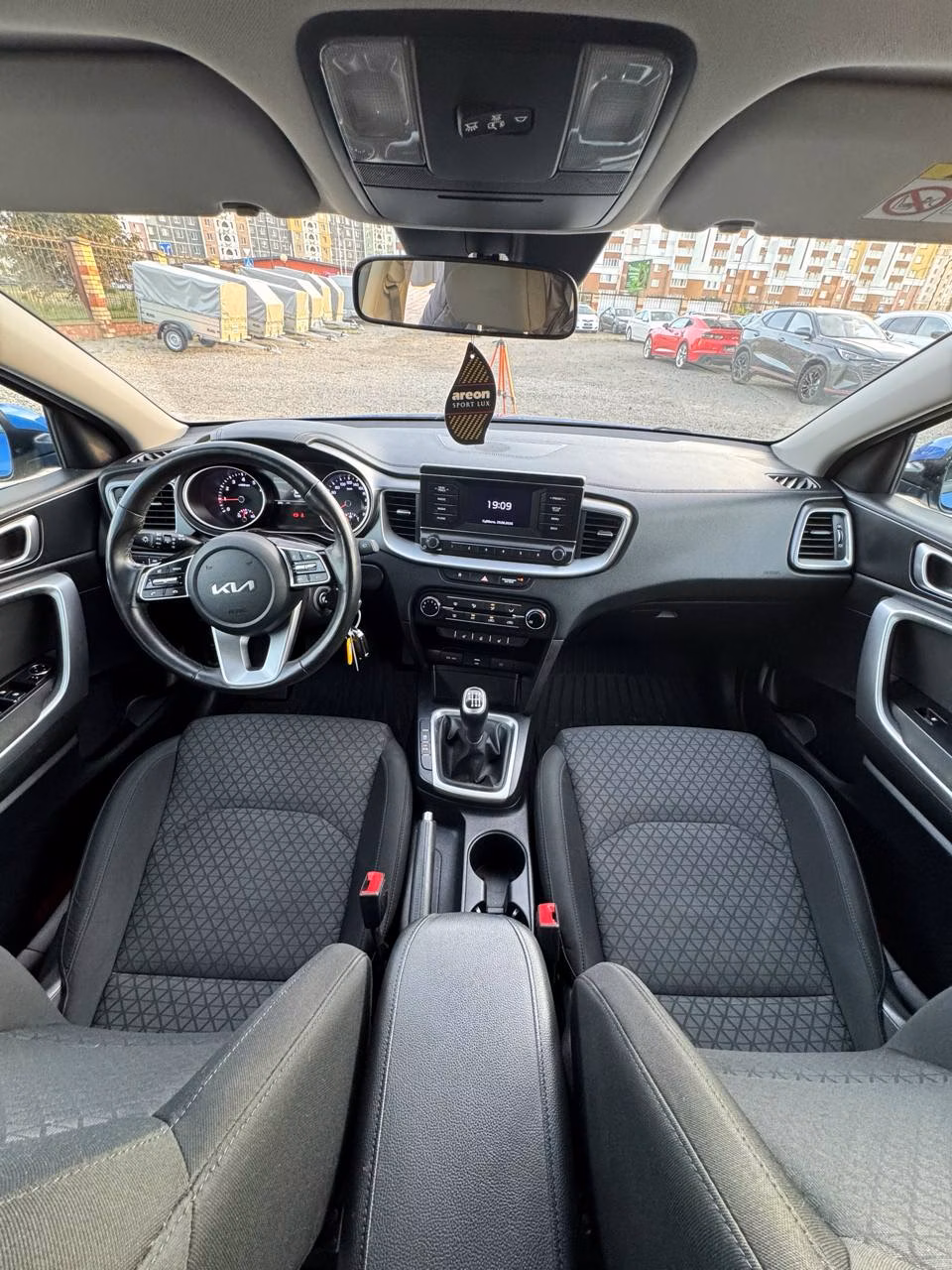 Kia Cee'd фото 9