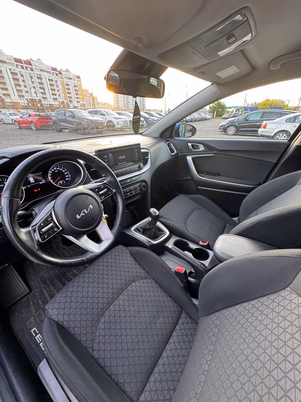 Kia Cee'd фото 10