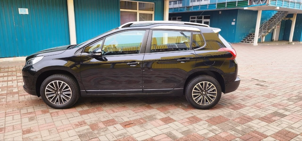 Peugeot 2008 фото 6