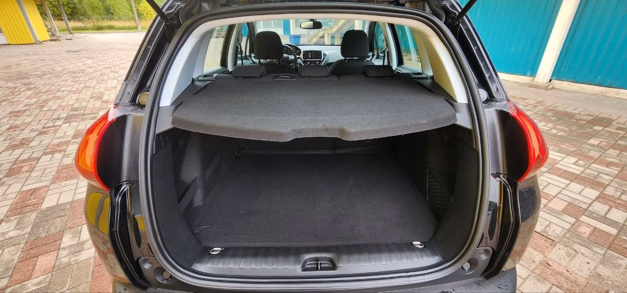Peugeot 2008 фото 15