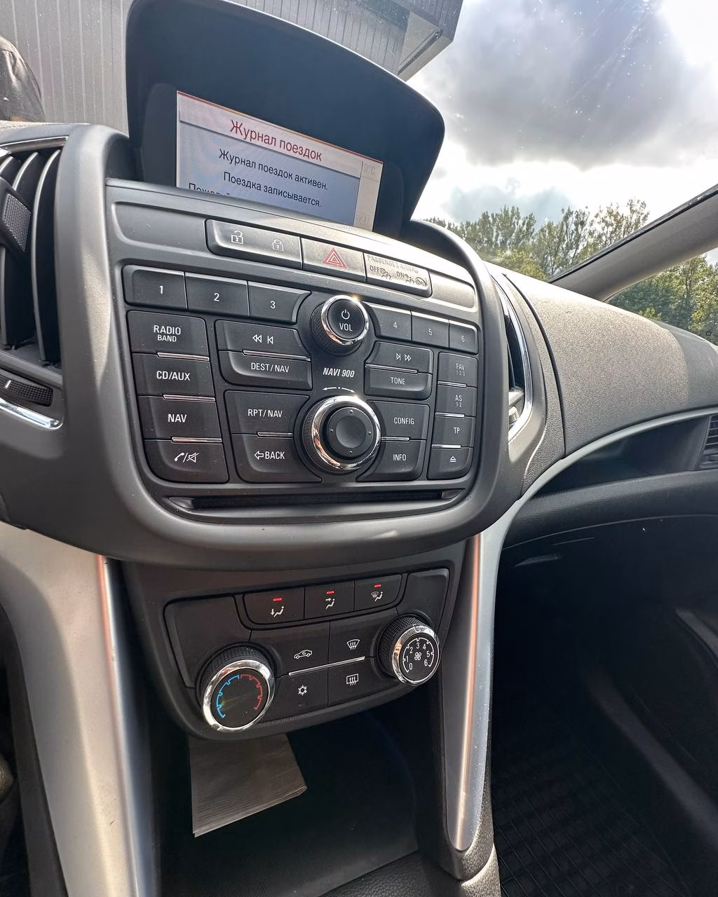 Opel Zafira фото 11