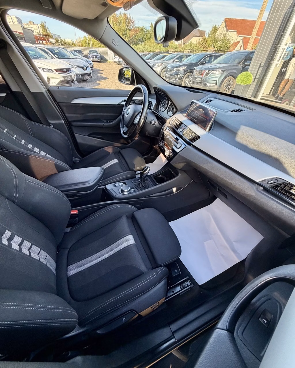 BMW X1 фото 10
