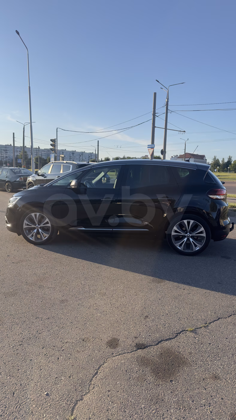 Renault Scenic фото 8