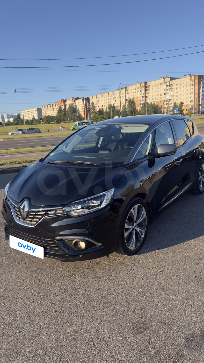 Renault Scenic фото 10