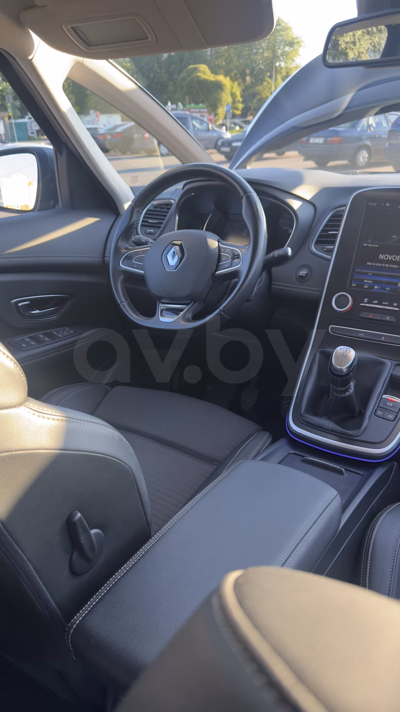 Renault Scenic фото 23
