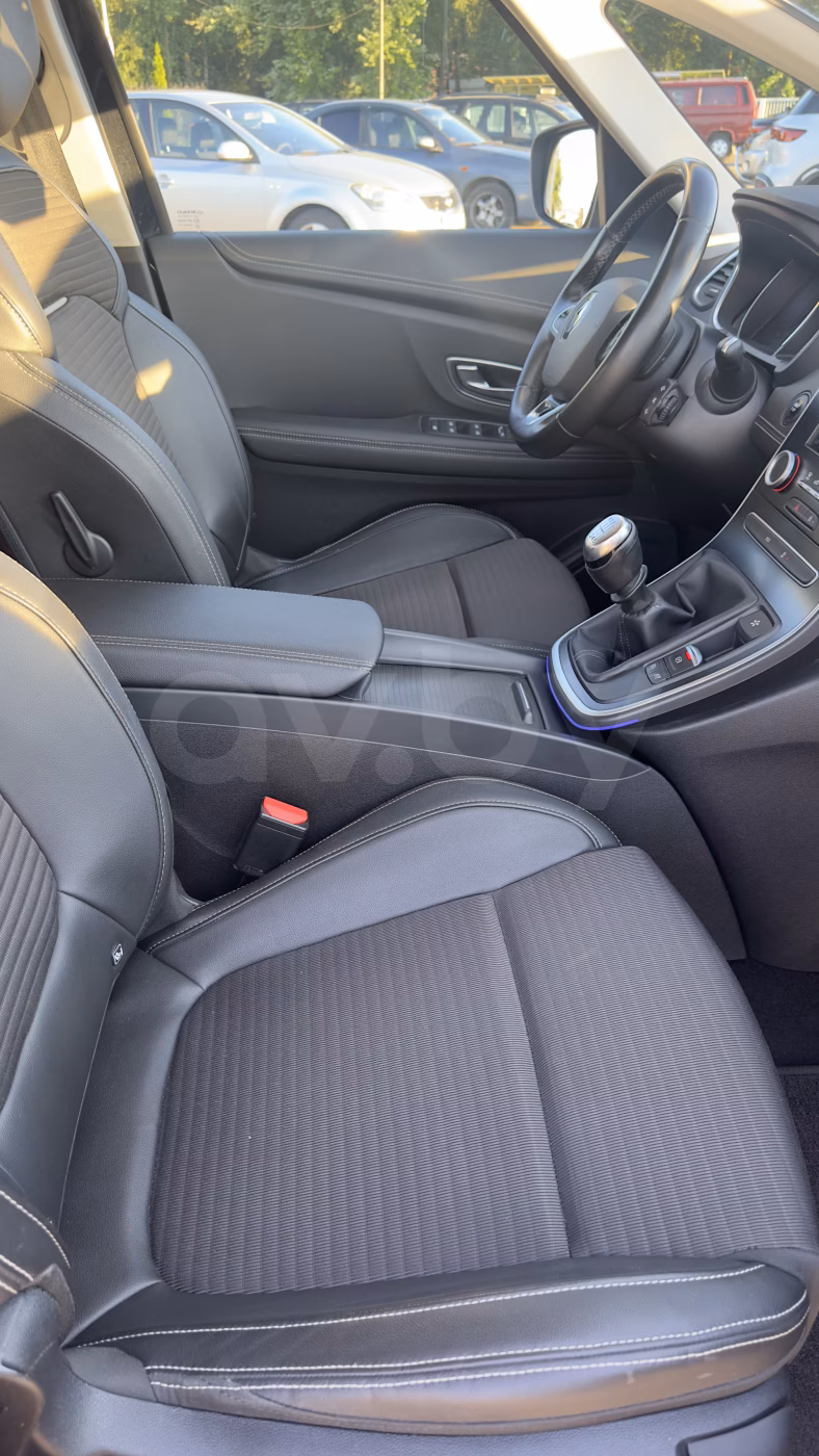 Renault Scenic фото 19