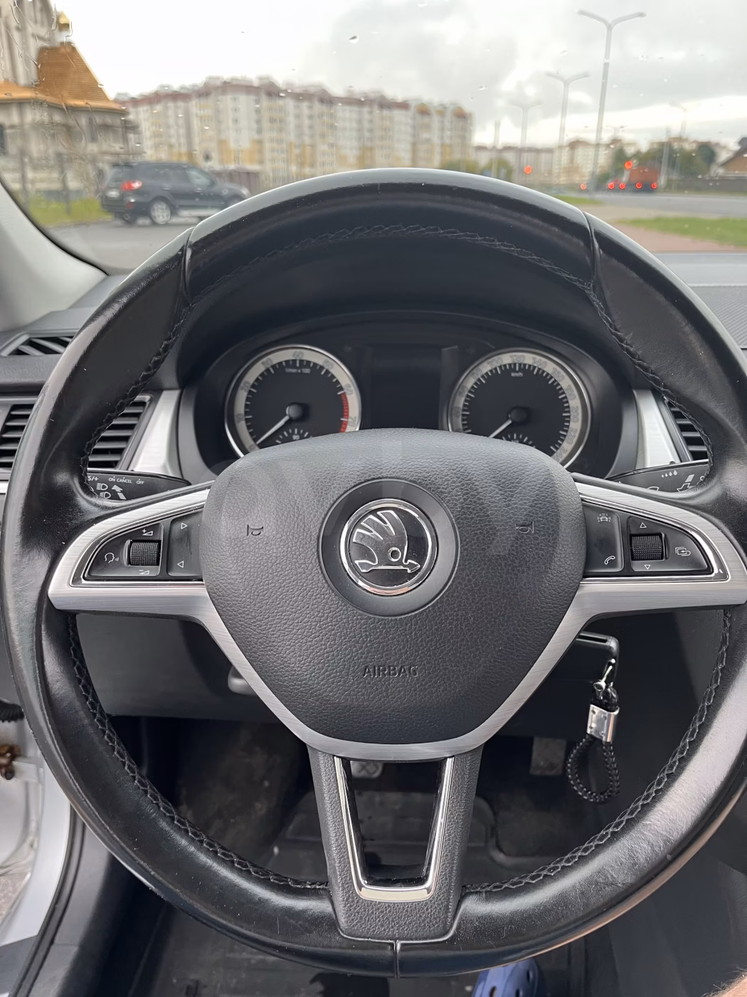 Skoda Rapid фото 9