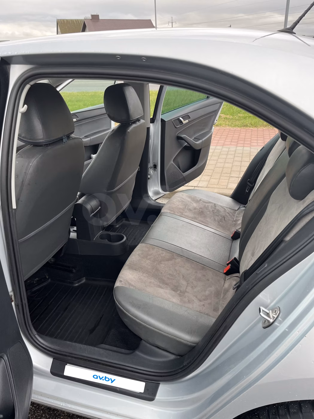 Skoda Rapid фото 12