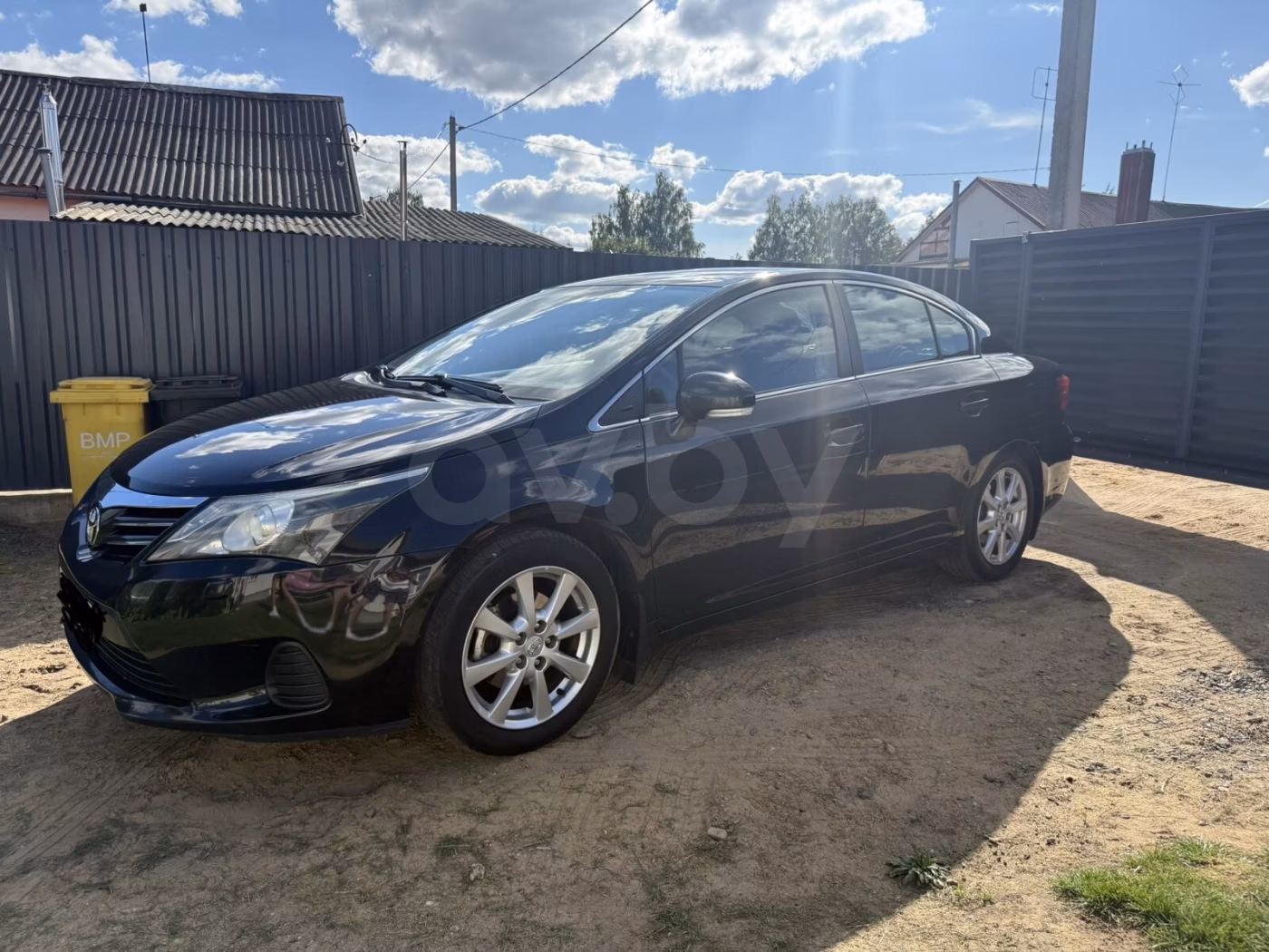 Toyota Avensis фото 8