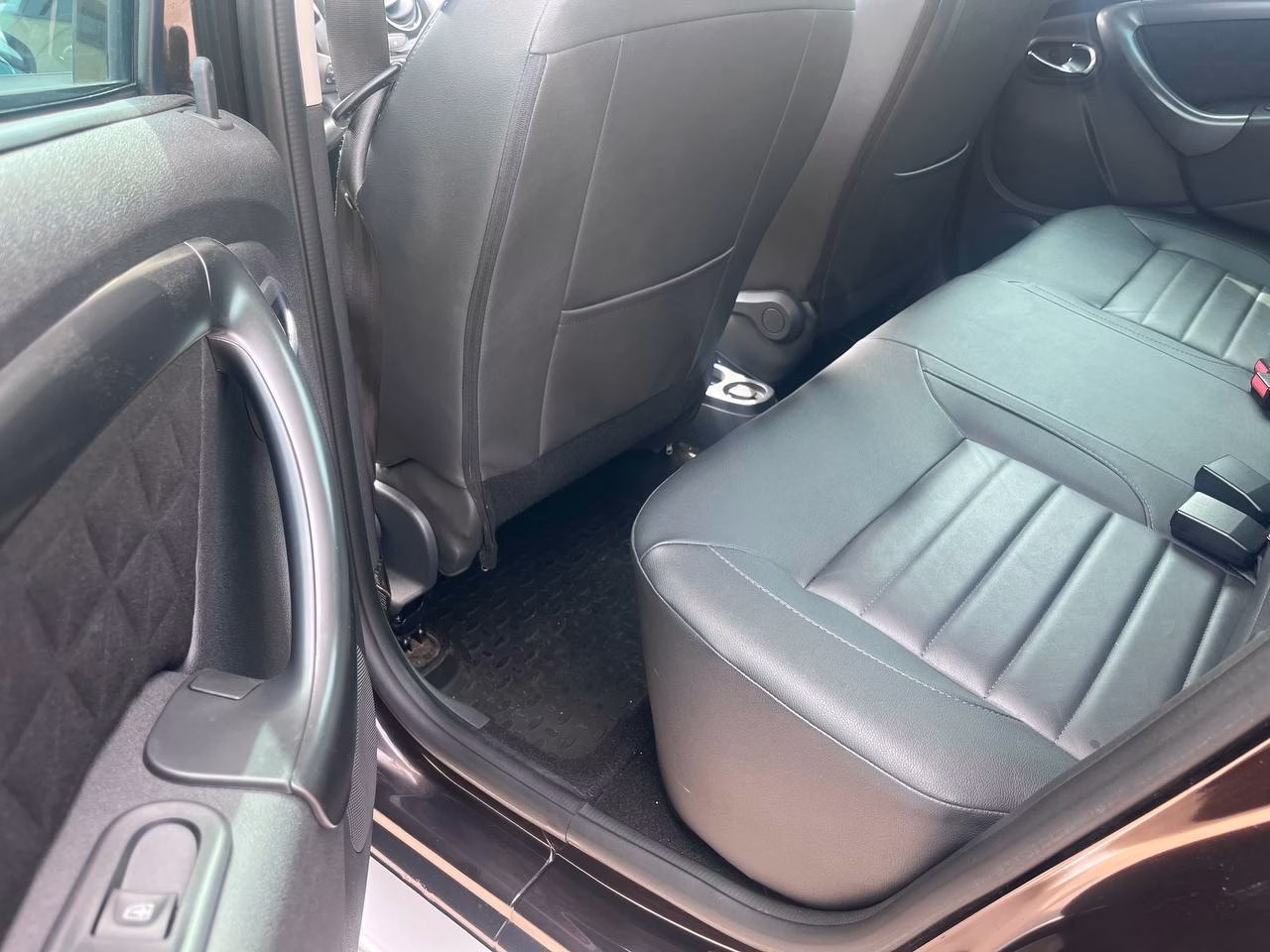 Renault Duster фото 10