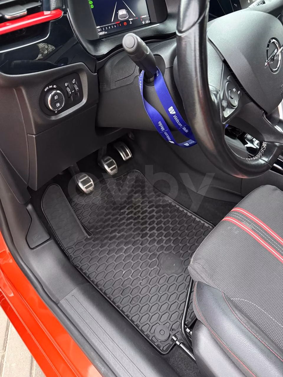 Opel Corsa фото 11