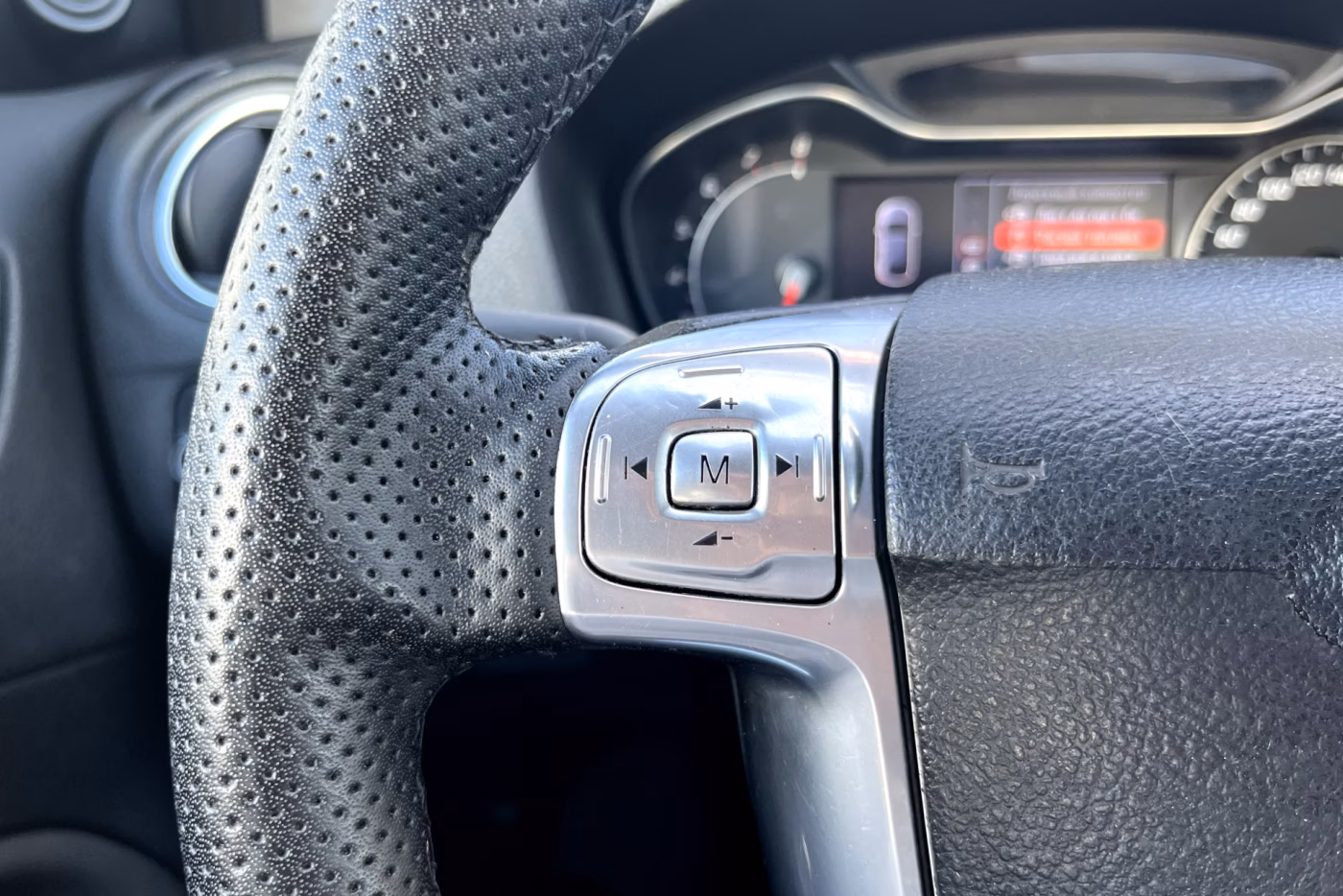 Ford Mondeo фото 17