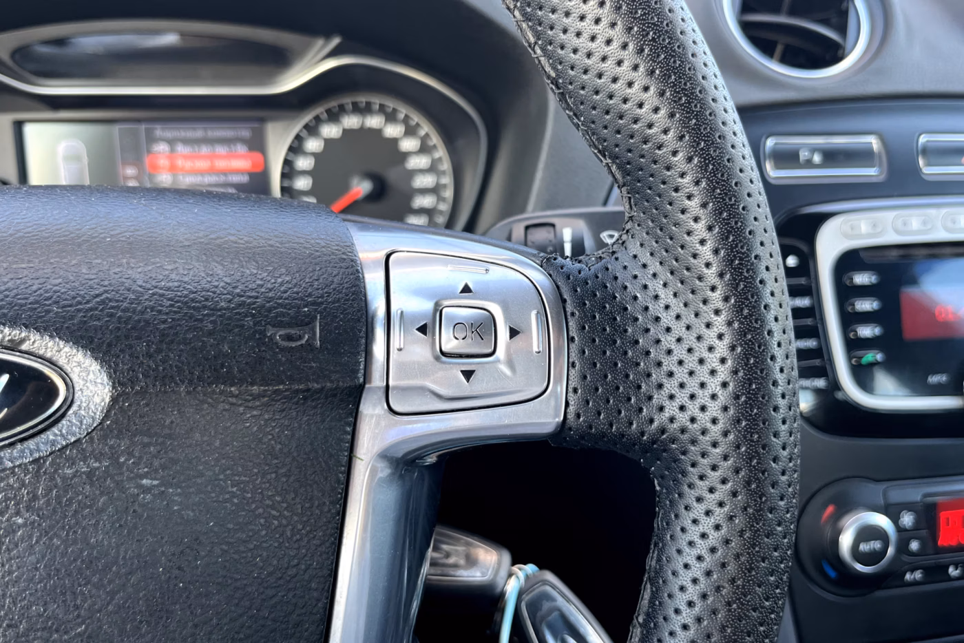 Ford Mondeo фото 18