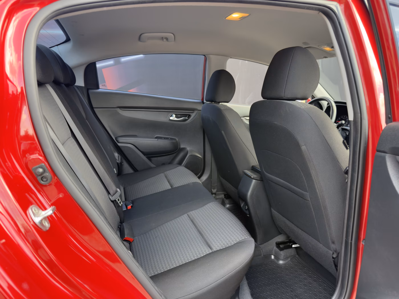 Kia Rio фото 18