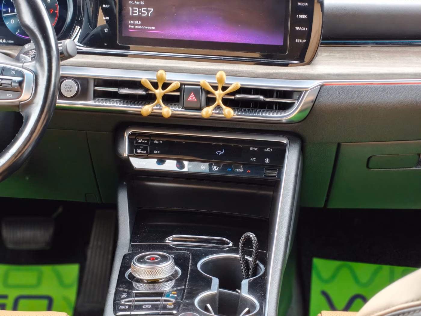 Kia K5 фото 9