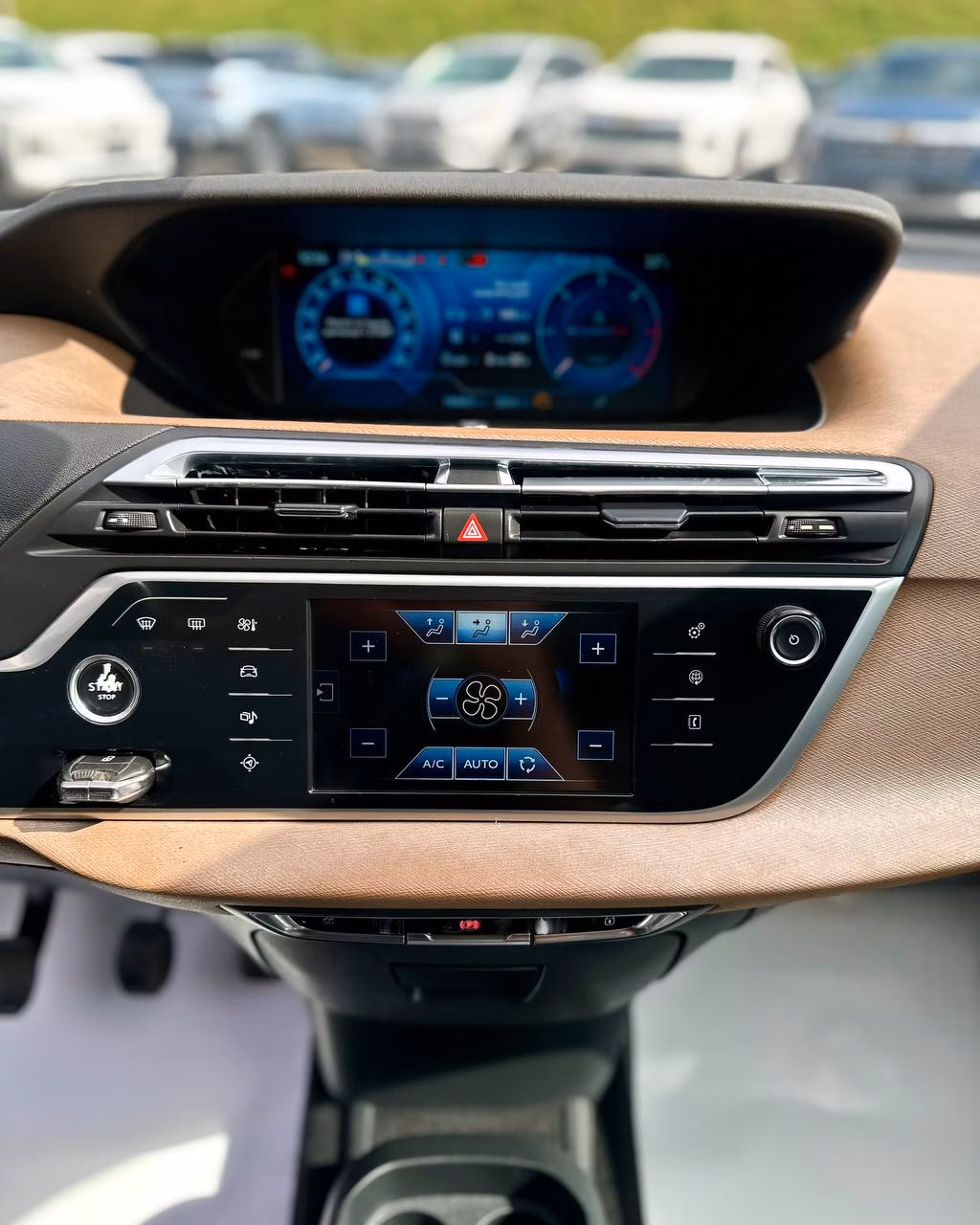 Citroen C4 Grand Picasso фото 17