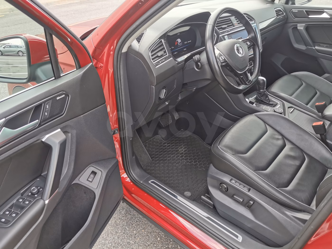 Volkswagen Tiguan фото 15