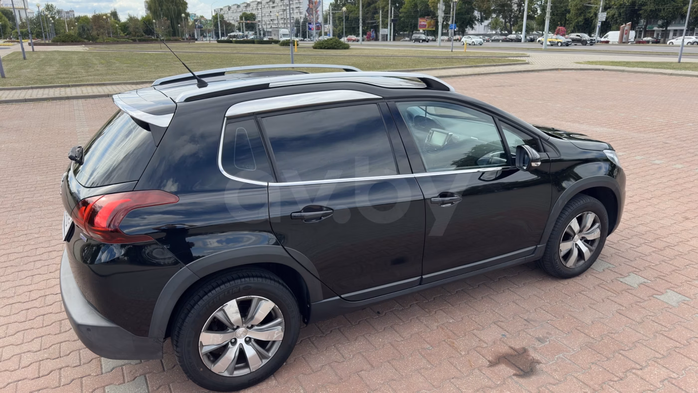Peugeot 2008 фото 10