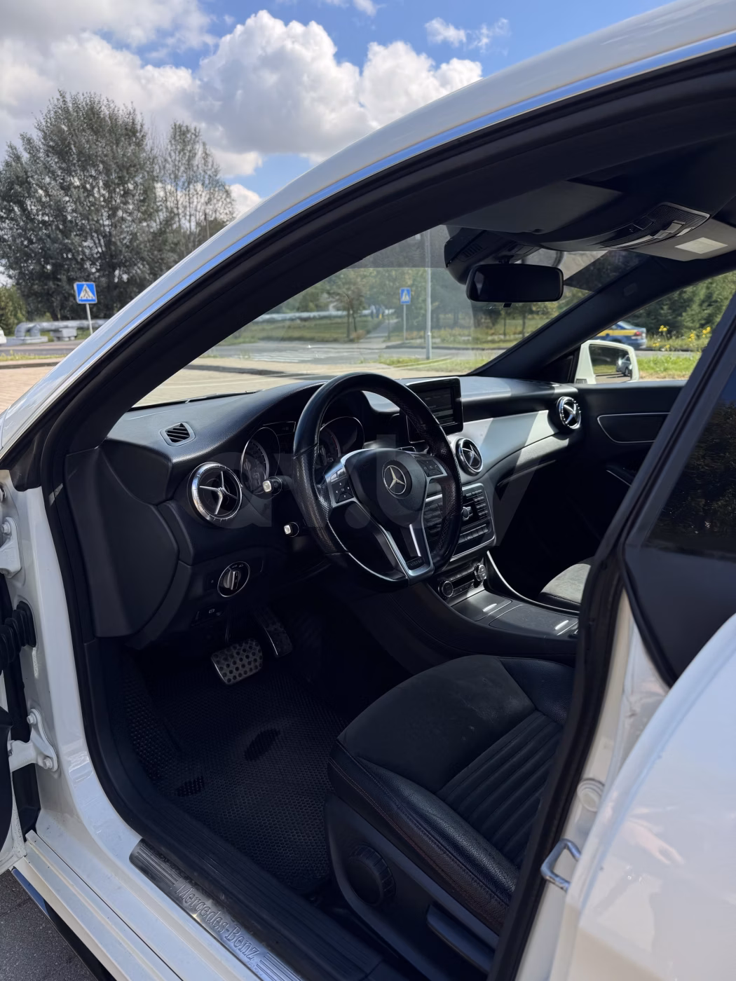 Mercedes-Benz CLA фото 12