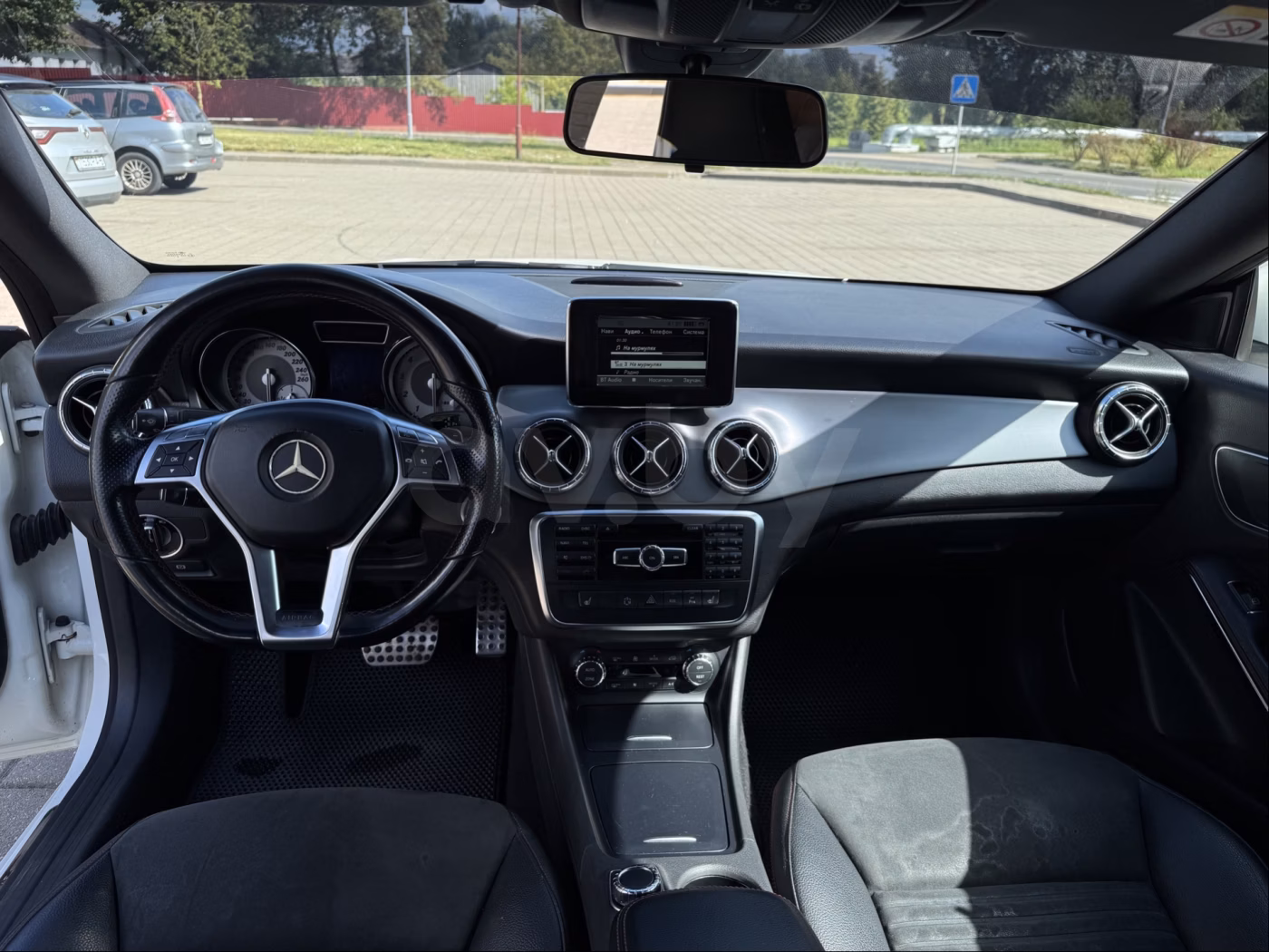Mercedes-Benz CLA фото 9