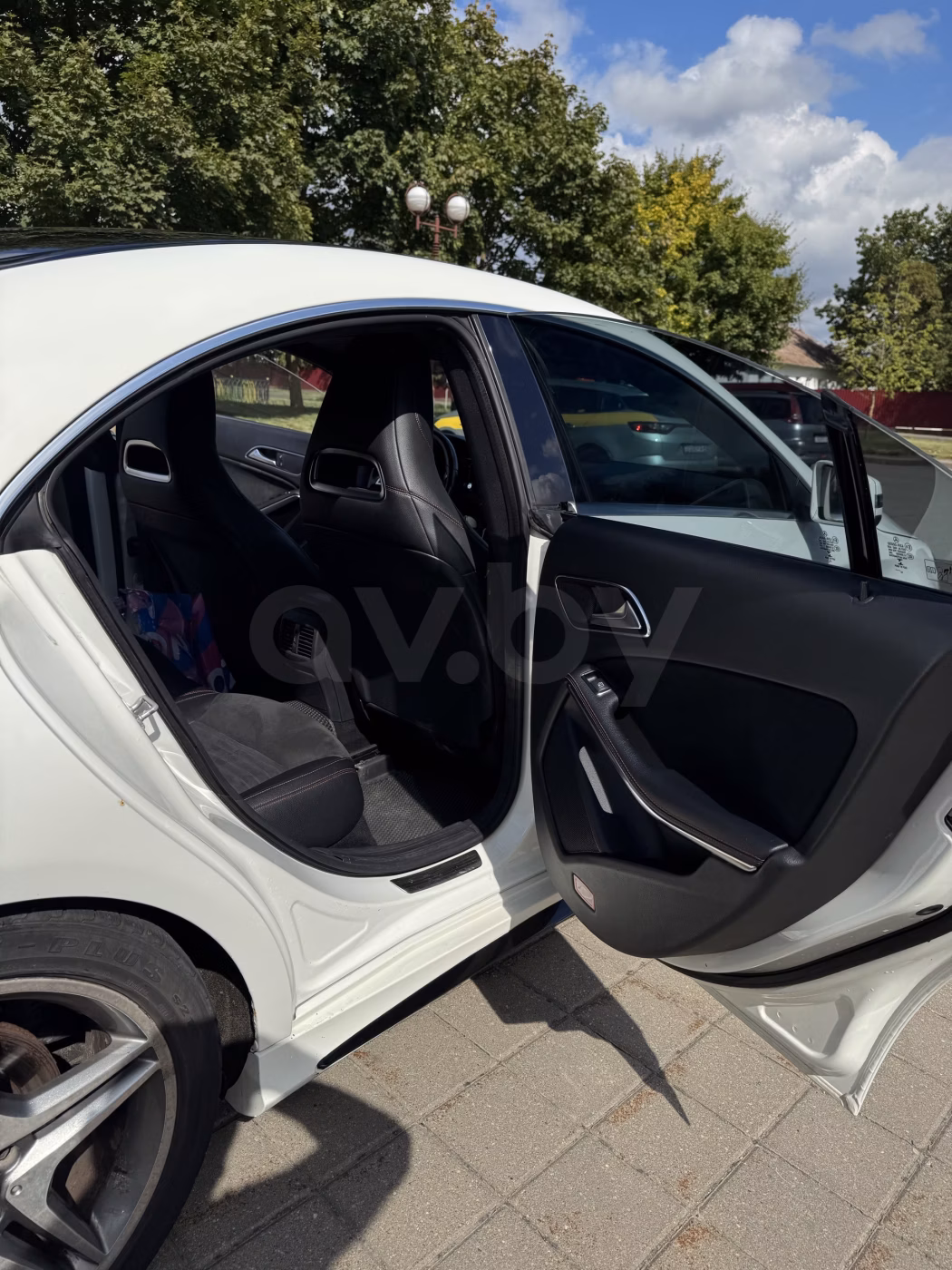 Mercedes-Benz CLA фото 13