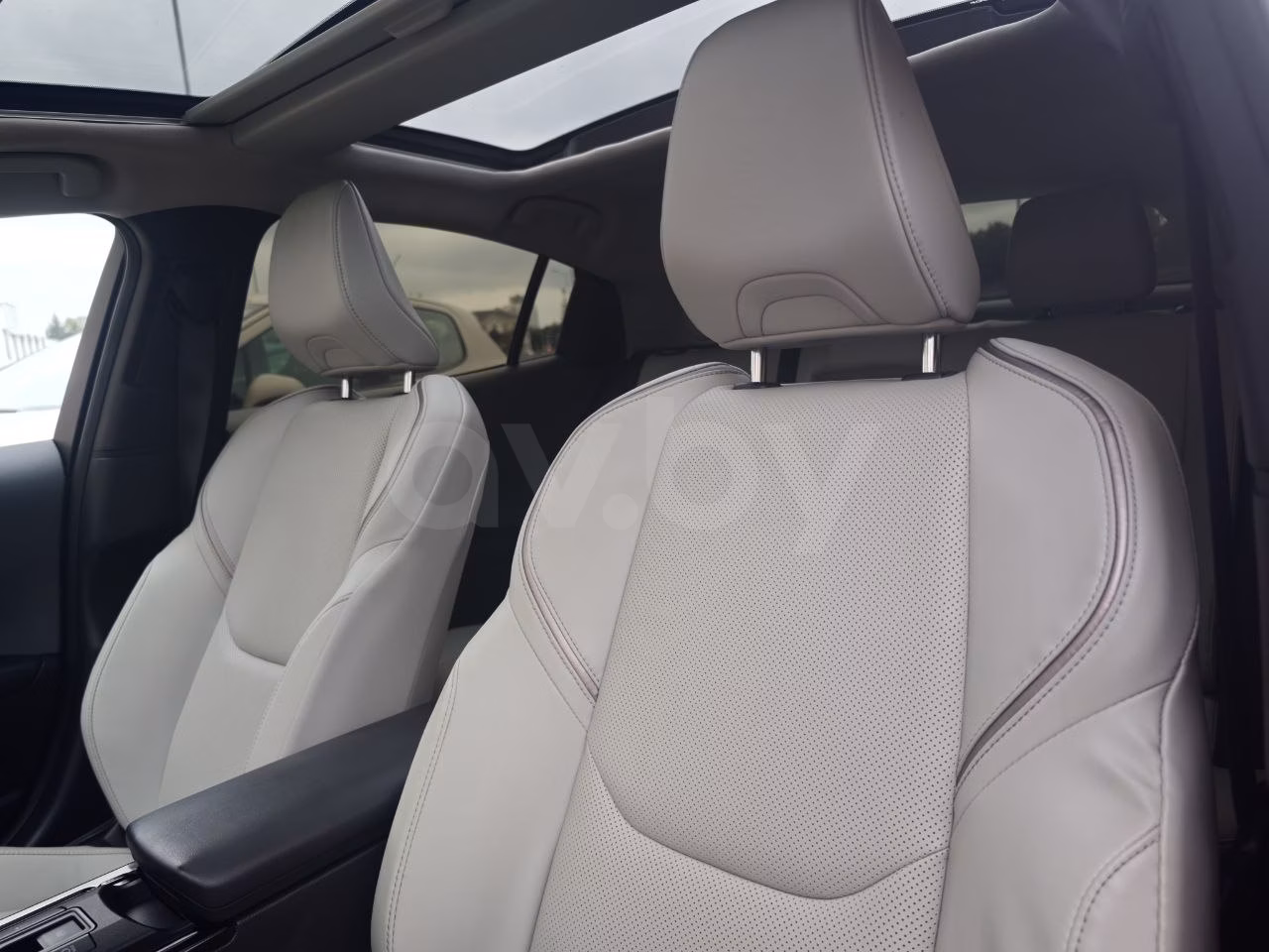Toyota Prius фото 12