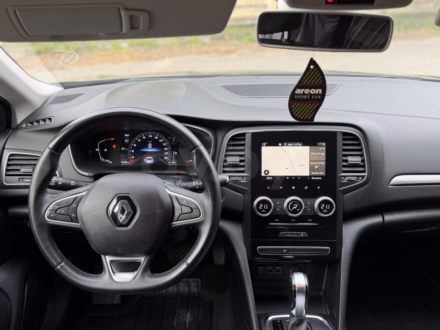 Renault Megane фото 7