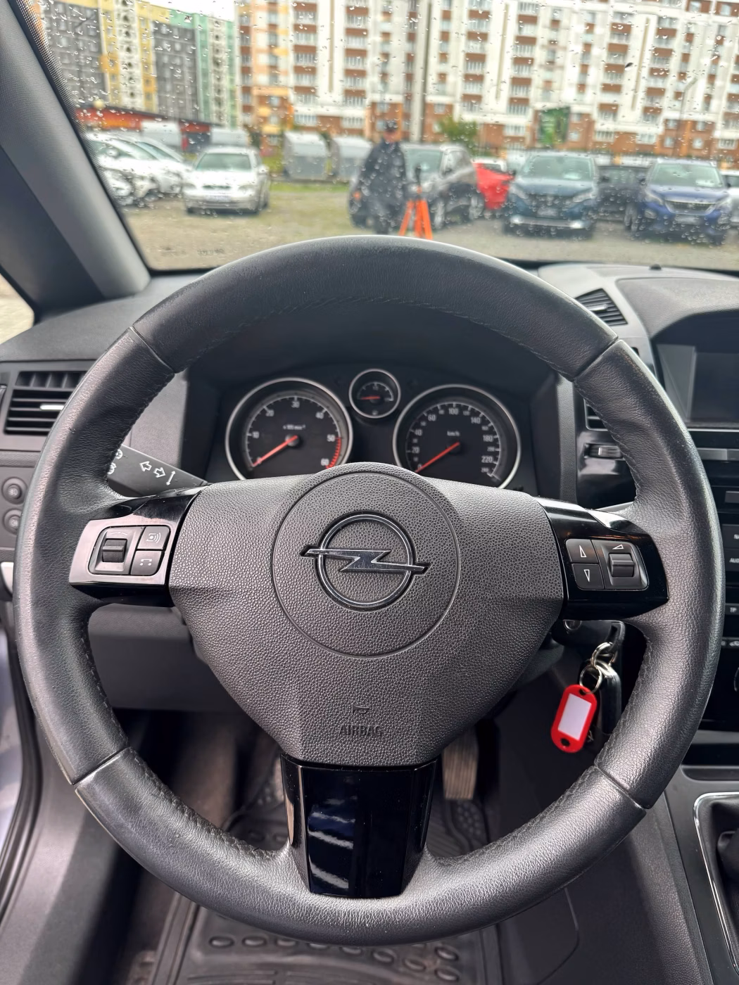 Opel Zafira фото 16