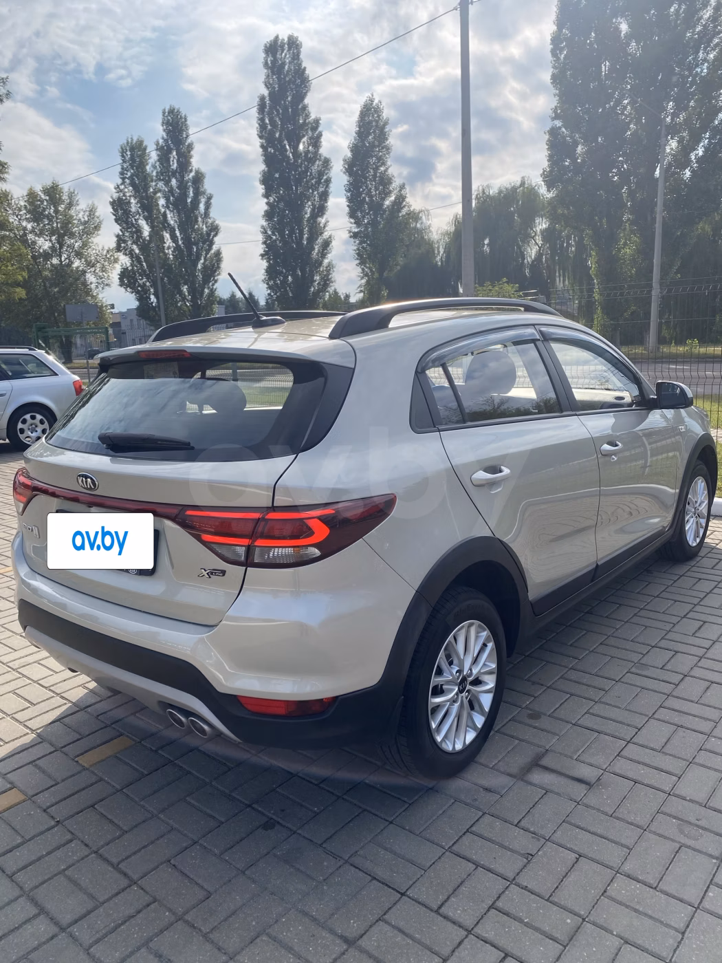 Kia Rio X (X-Line) фото 6
