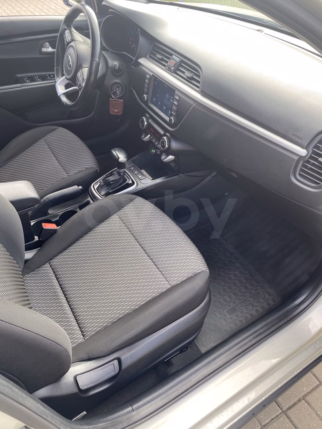 Kia Rio X (X-Line) фото 15