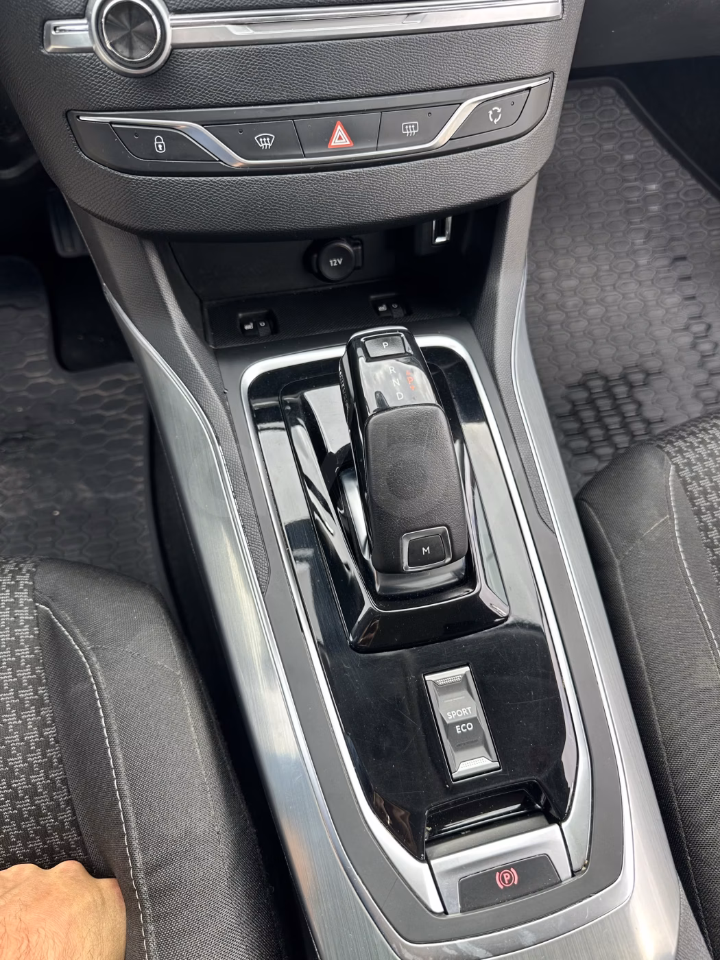 Peugeot 308 фото 5
