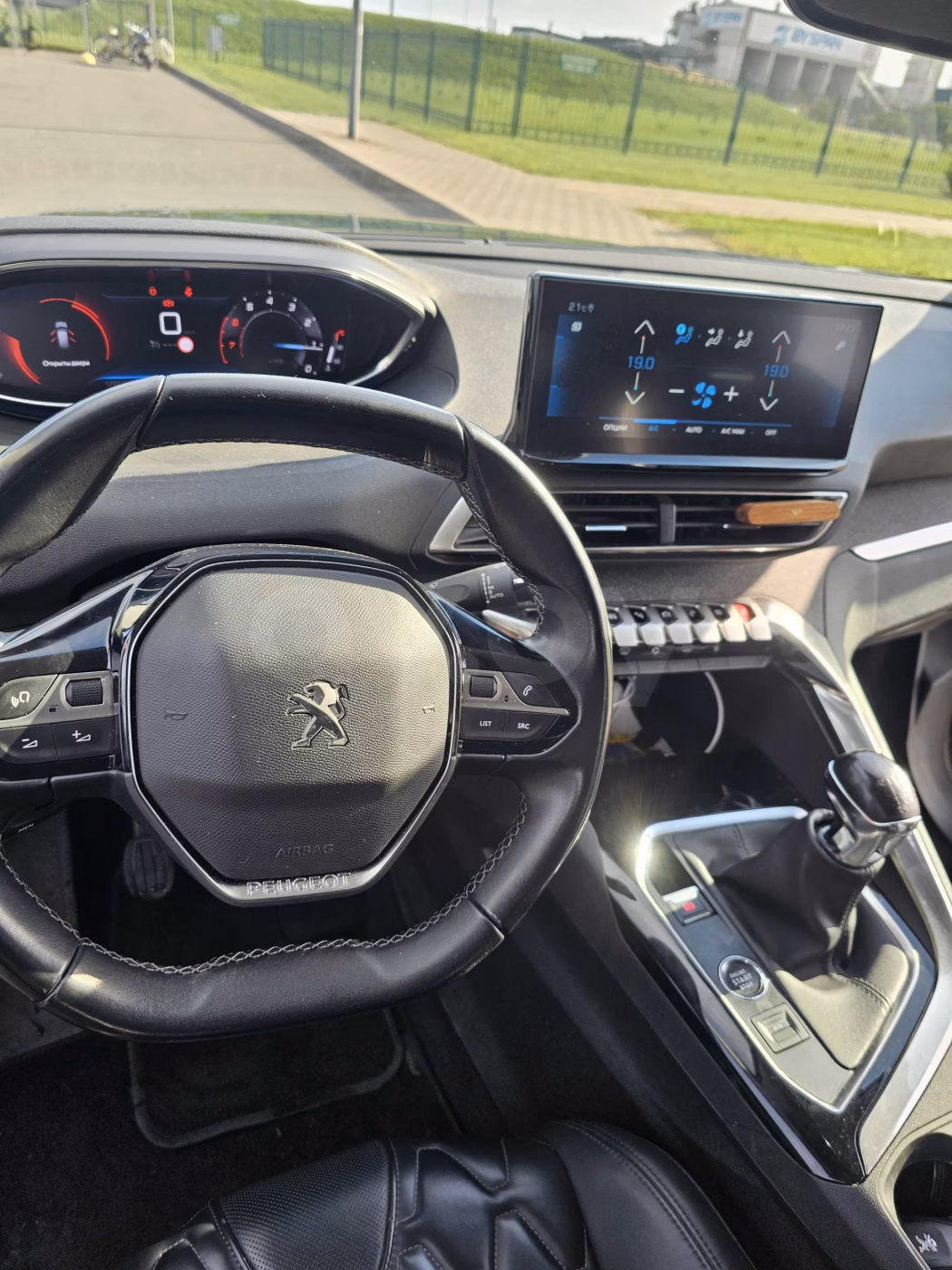 Peugeot 3008 фото 9