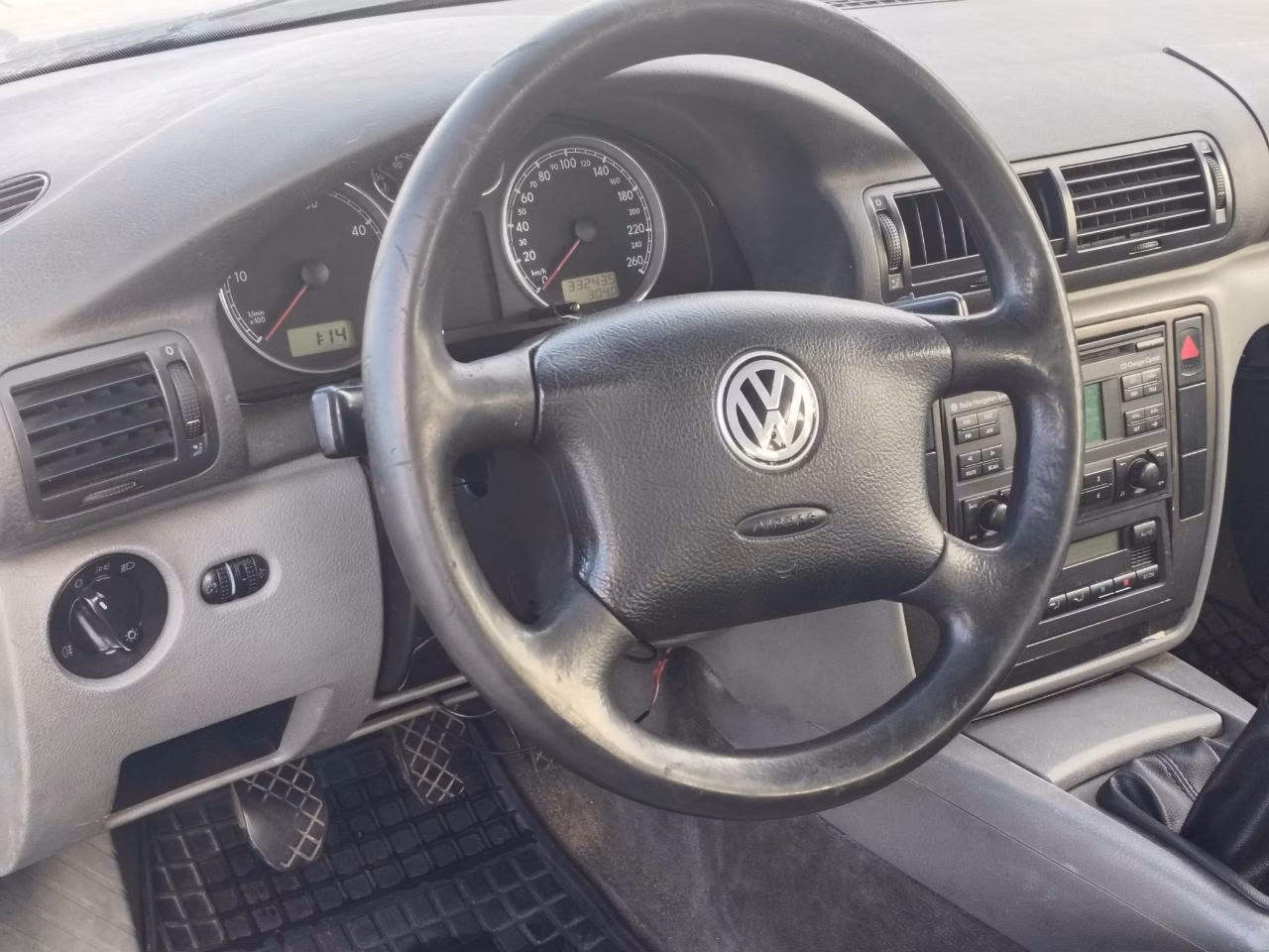 Volkswagen Passat фото 5