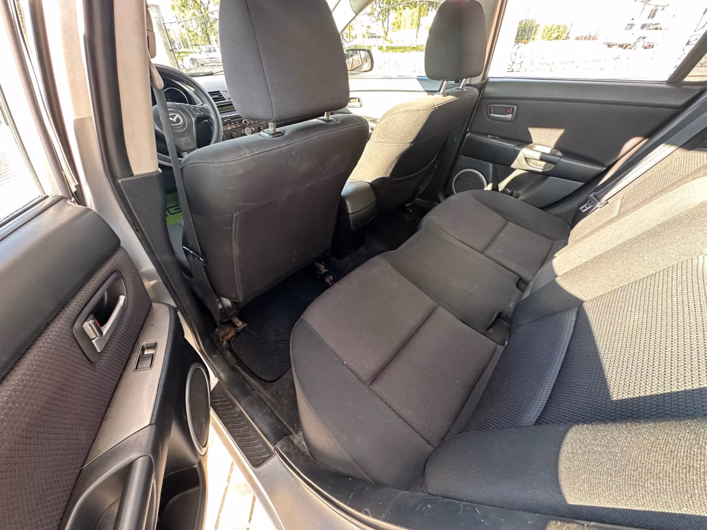 Mazda 3 фото 10