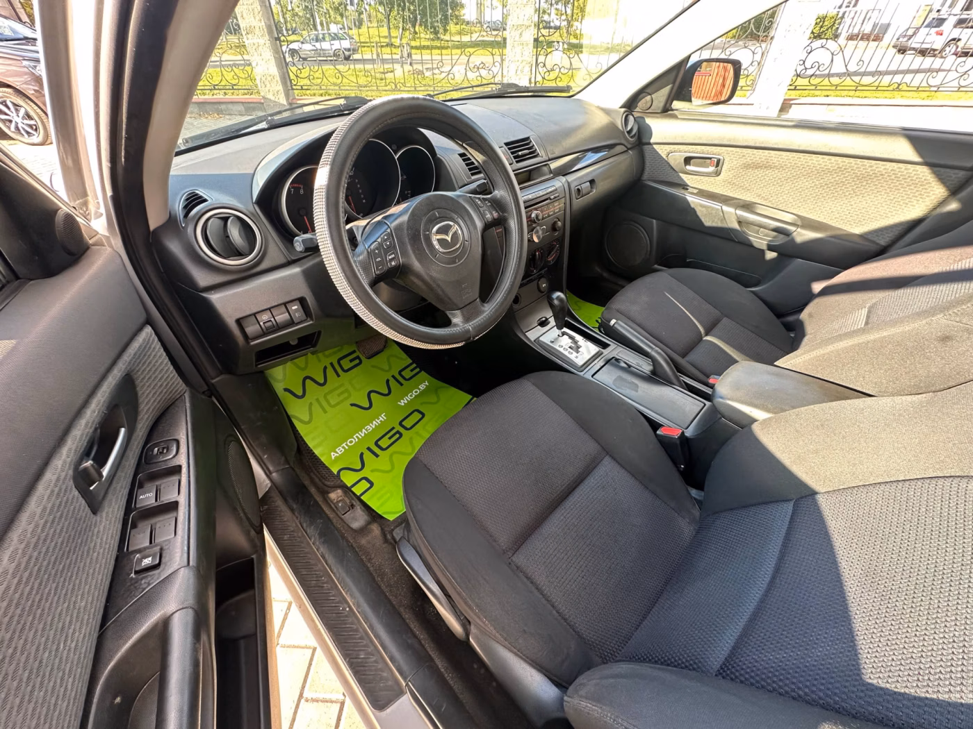 Mazda 3 фото 9
