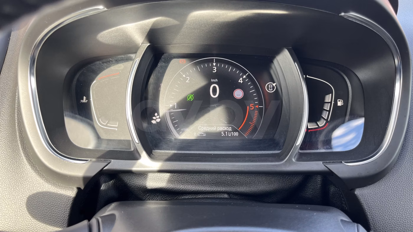 Renault Scenic фото 10