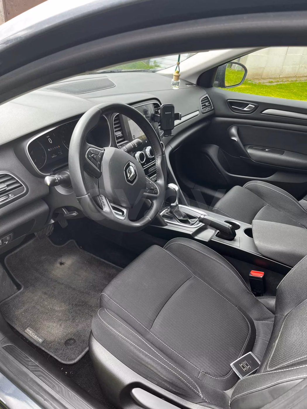 Renault Megane фото 8