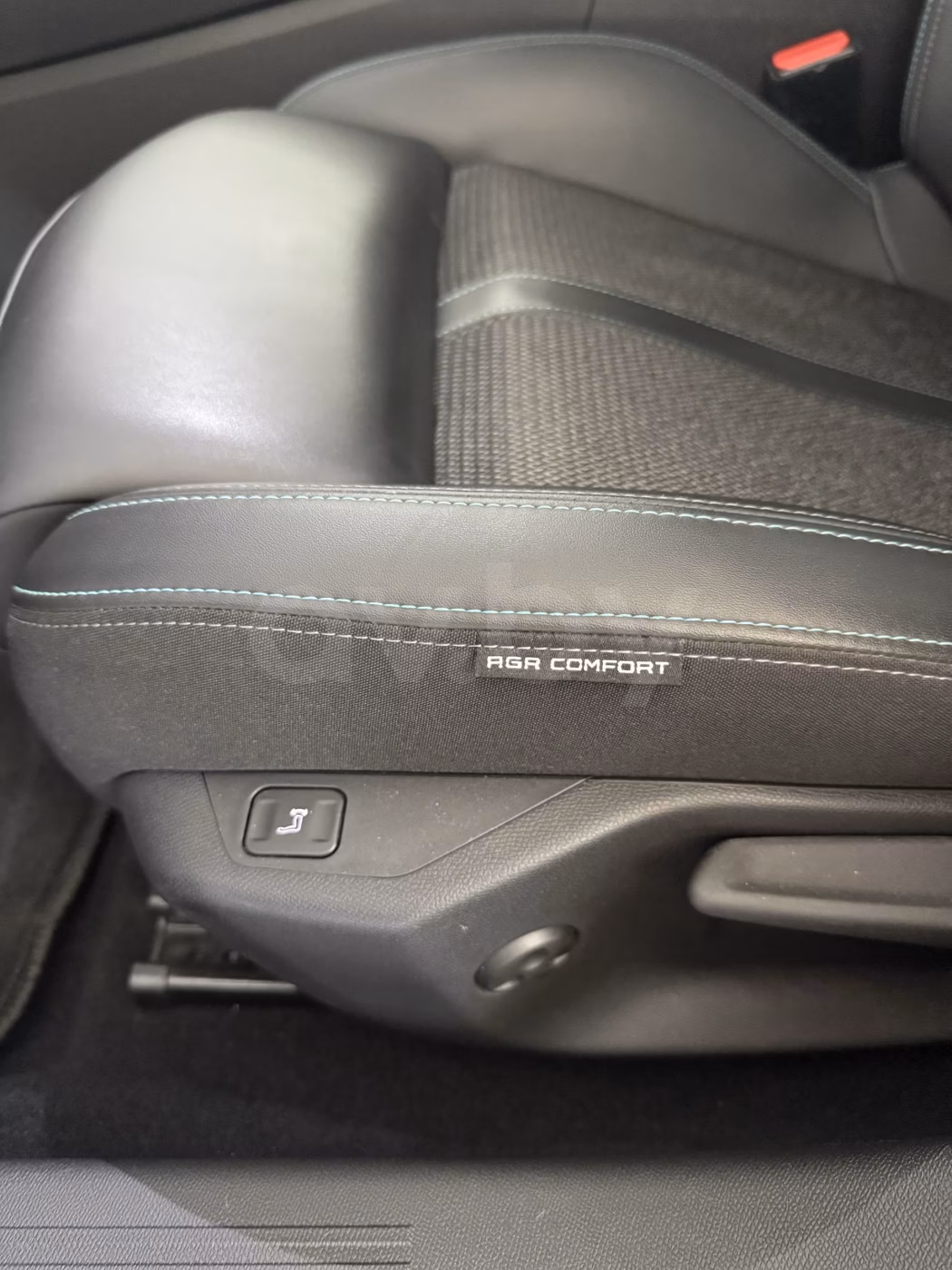 Peugeot 308 фото 11