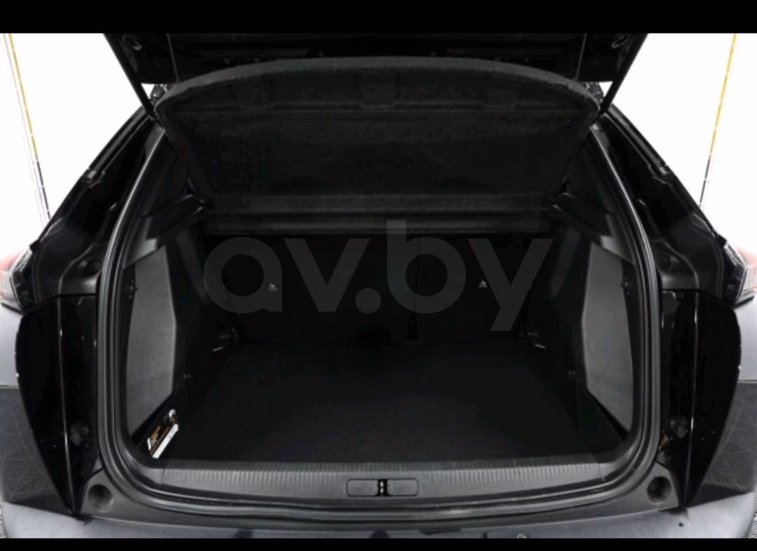 Peugeot 2008 фото 9