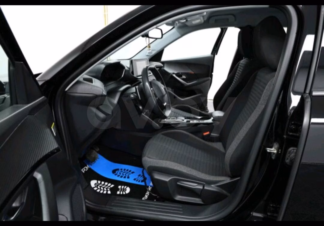 Peugeot 2008 фото 14